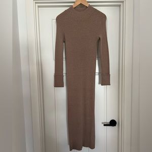 LIKE NEW BB DAKOTA Mock Neck Ribbed T- Shirt Dress Size Medium, worn once